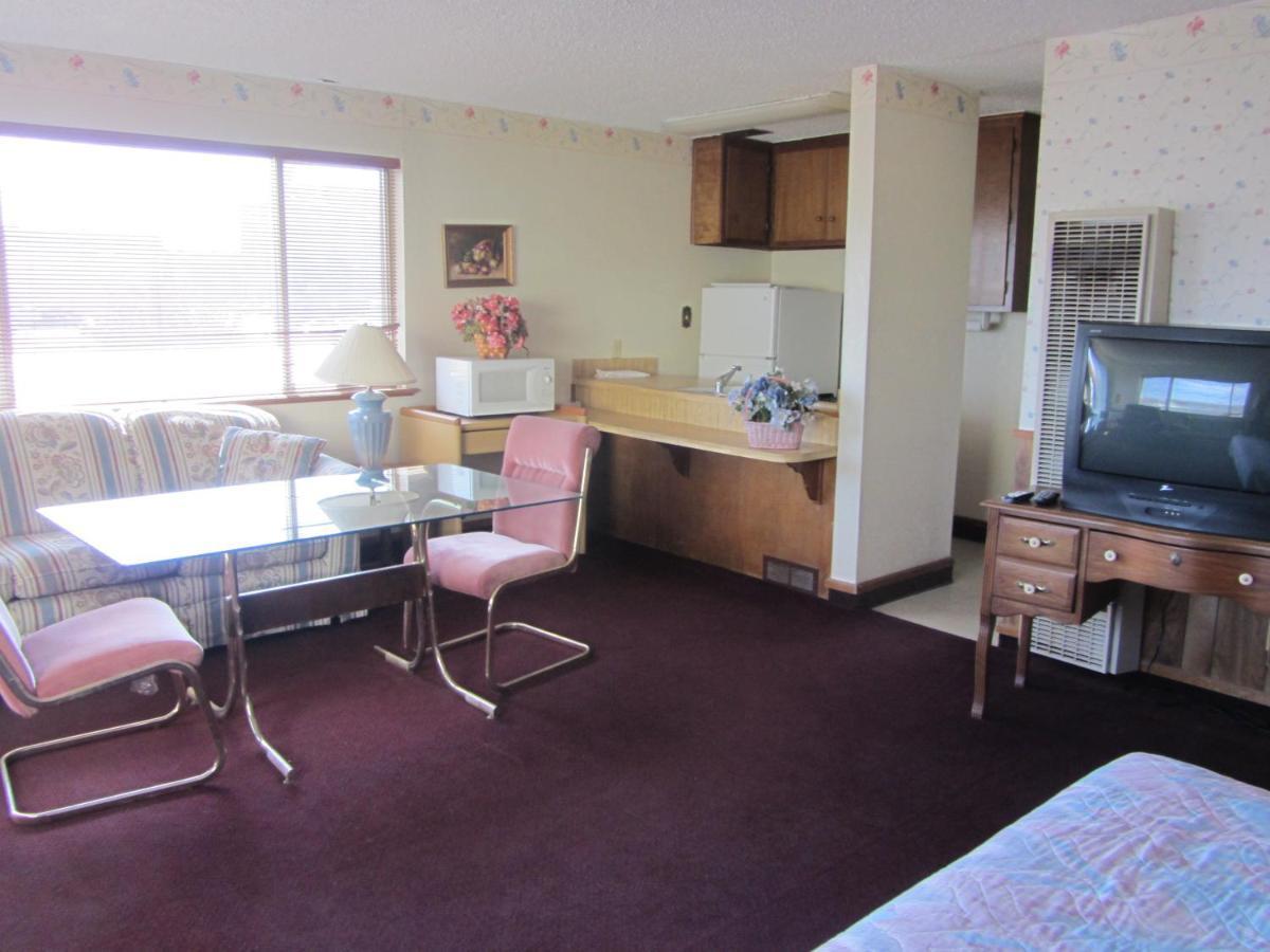 Warrick Plaza Inn Plainview Εξωτερικό φωτογραφία