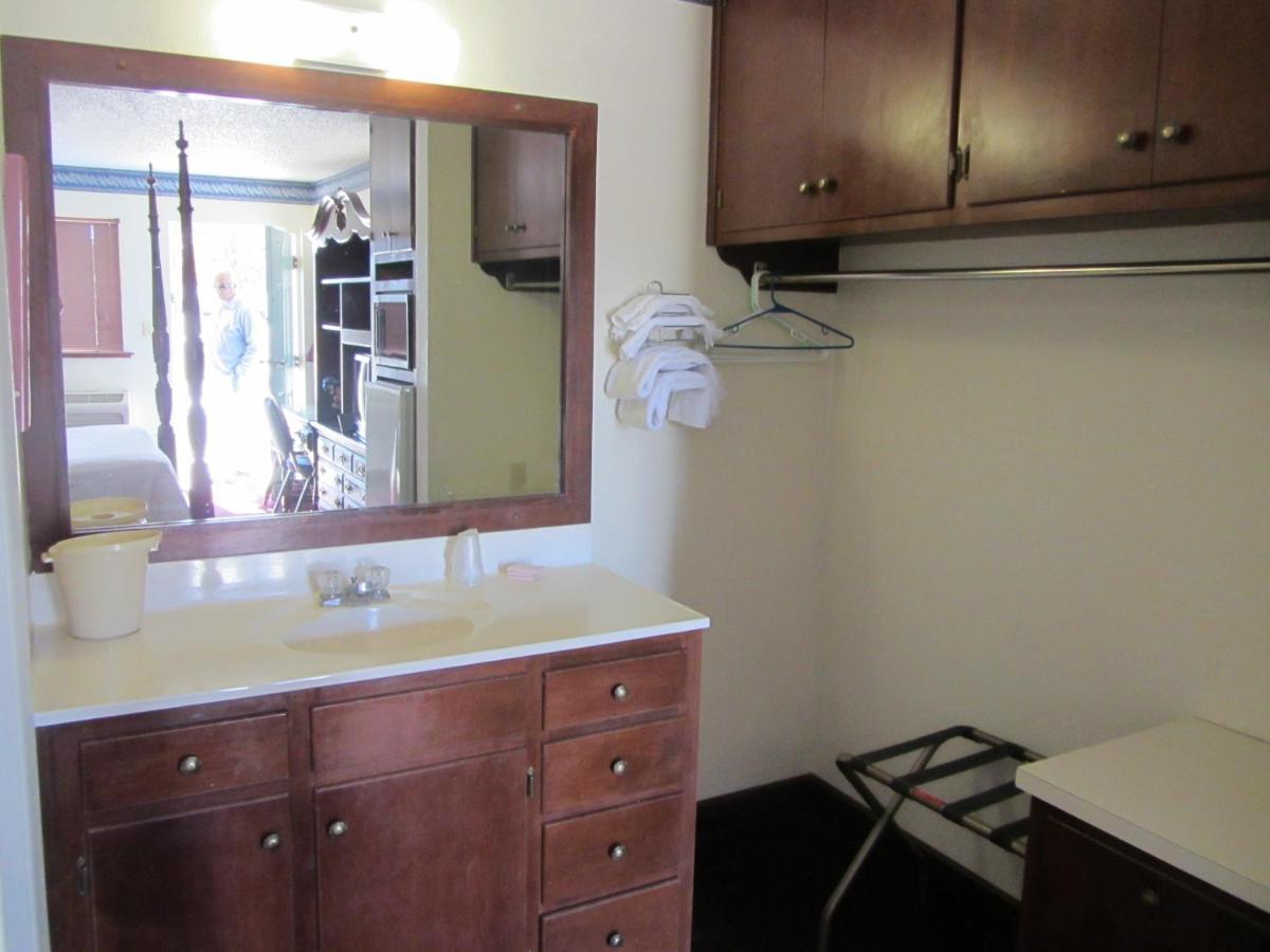 Warrick Plaza Inn Plainview Δωμάτιο φωτογραφία
