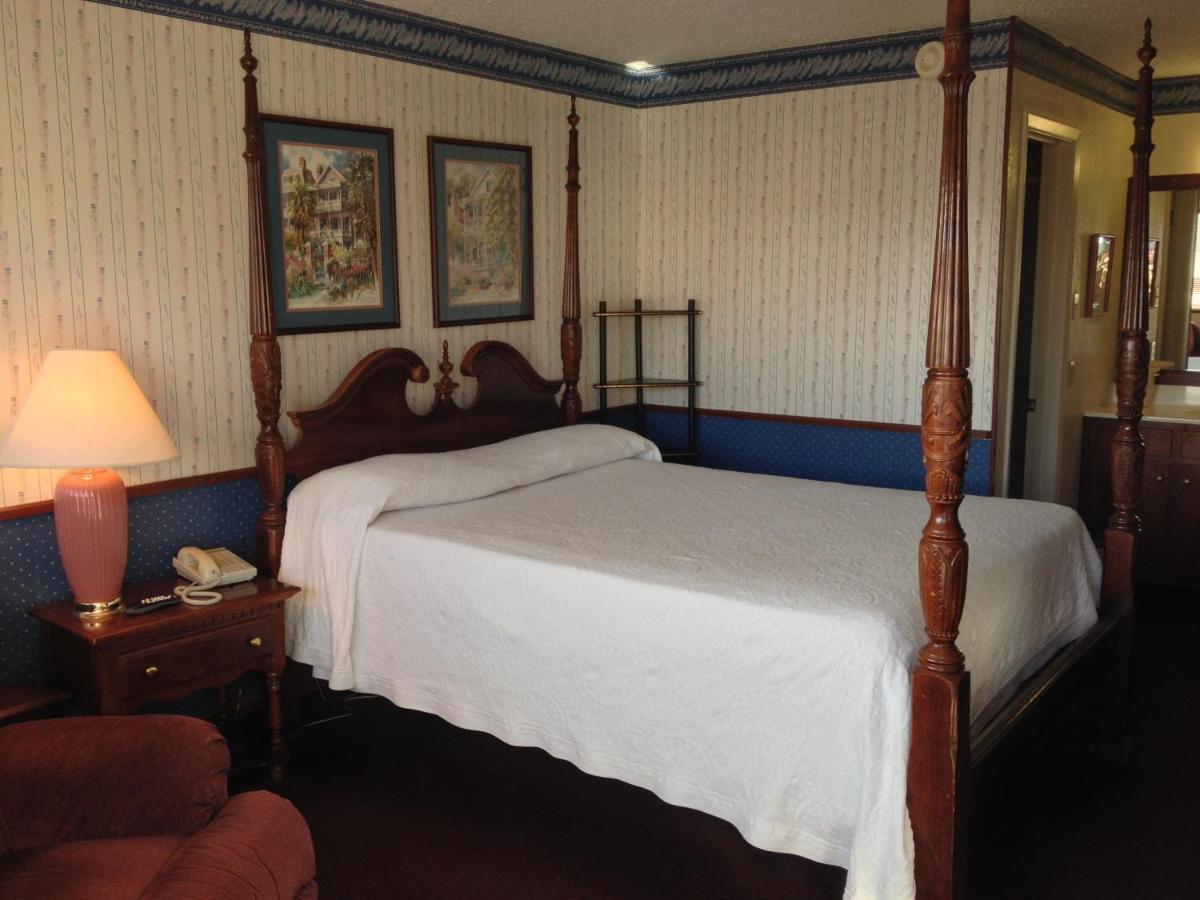 Warrick Plaza Inn Plainview Δωμάτιο φωτογραφία
