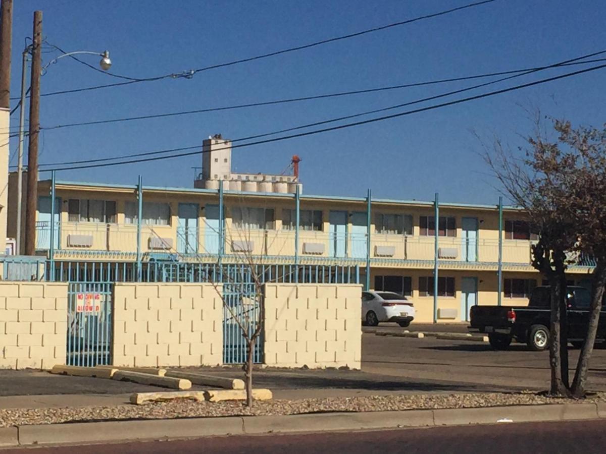 Warrick Plaza Inn Plainview Εξωτερικό φωτογραφία
